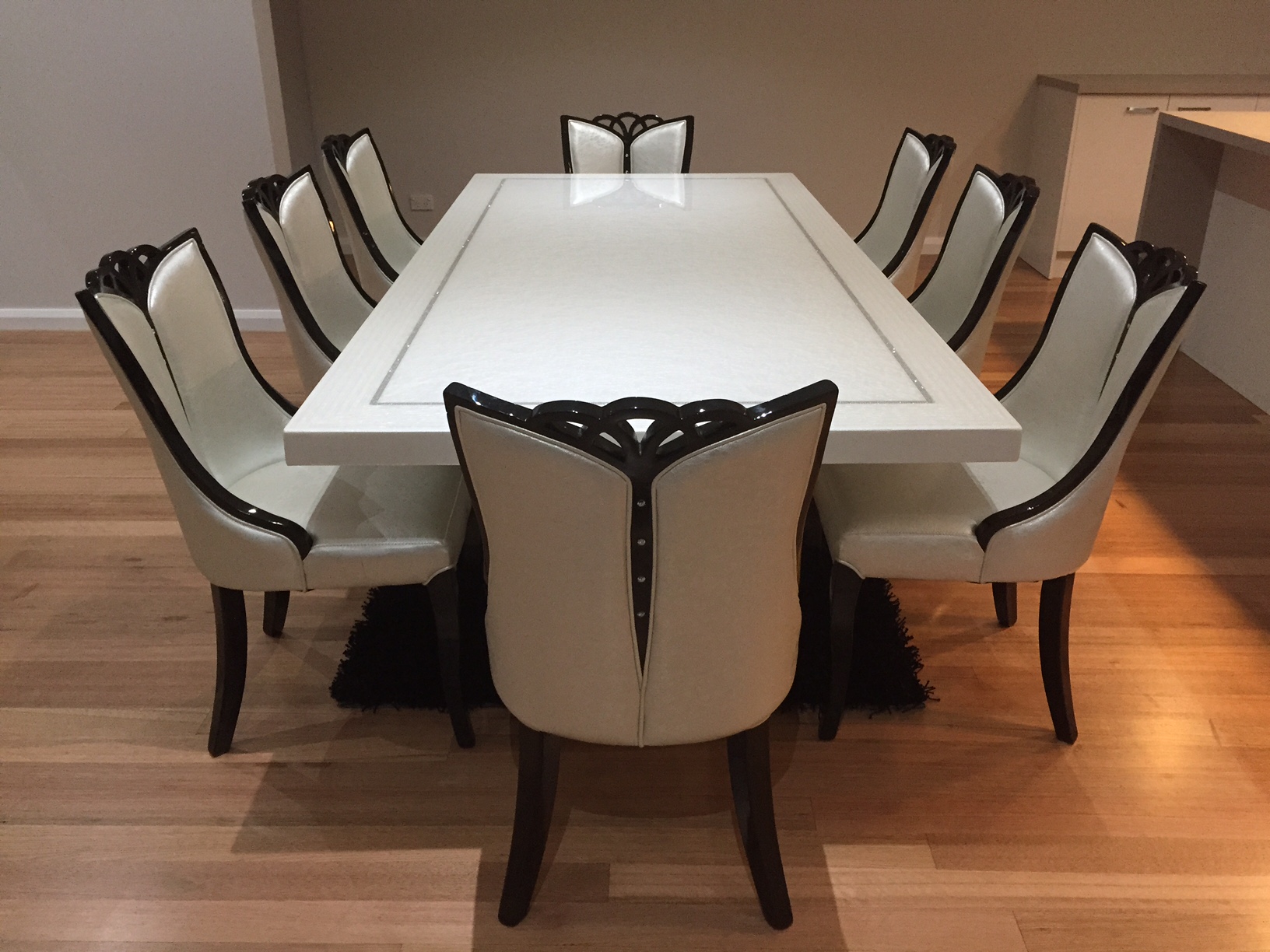 modern marble dining room table